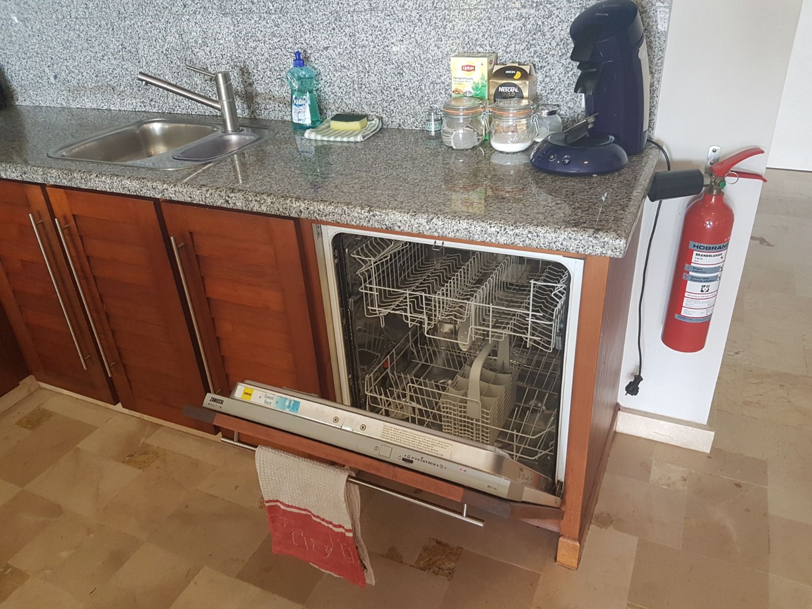 Kitchen amenities Villa Trepanier