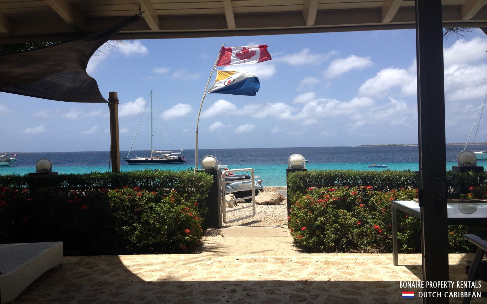 Terrace and patio view Villa Trépanier